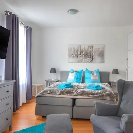 Sweethome - Ruhig - Große Küche, Balkon, Stellplatz, Wifi Apartamento Magdeburgo